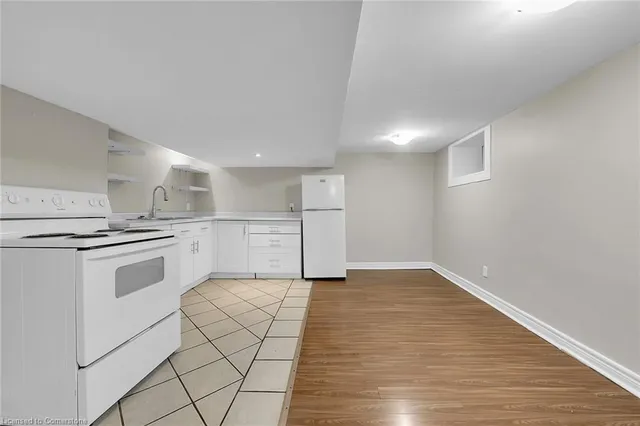 Additional image 39 of 76 Wellington St N/S St