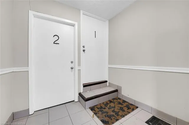 Additional image 9 of 76 Wellington St N/S St