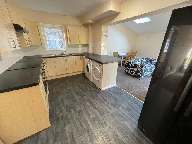 Additional image 11 of Randolph Close