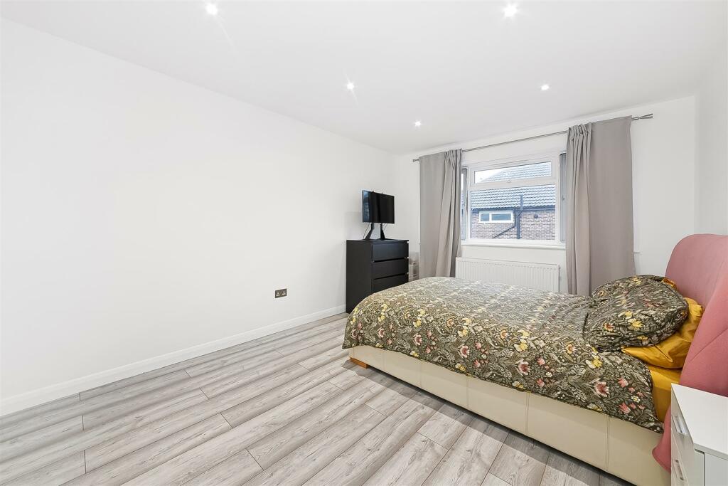 Additional image 12 of Bensham Manor Road, Thornton Heath