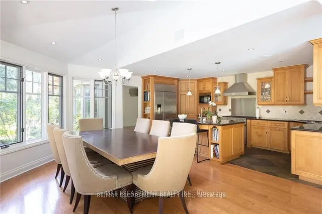 Additional image 10 of 247 Colchester Dr