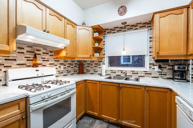 Additional image 8 of 2154 CLIPPER Cres