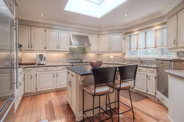 Additional image 10 of 56 Cameo St