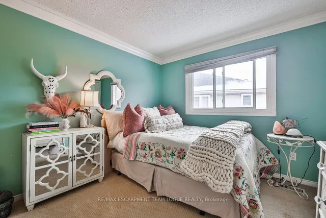 Additional image 25 of 2215 Vista Dr