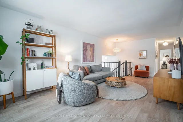 Additional image 7 of 104 DARLINGTON Dr