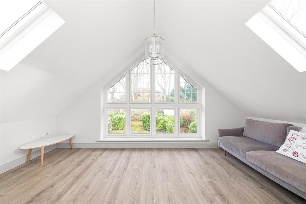 Additional image 6 of Woodcote Valley Road, Purley