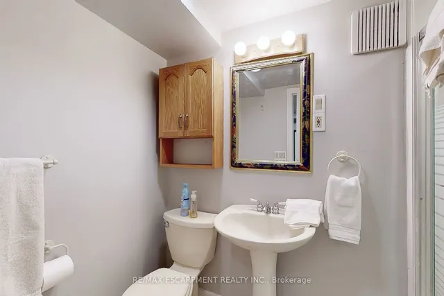 Additional image 31 of 3059 Centennial Dr