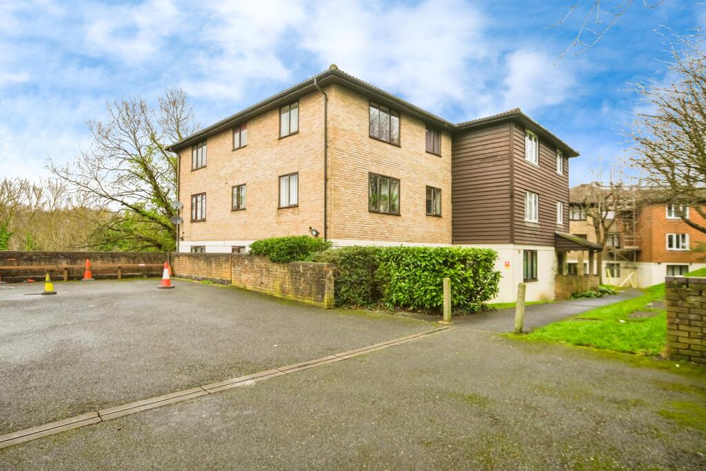 Additional image 9 of Fairbairn Close, Purley, CR8