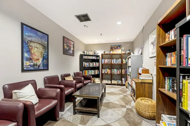 Additional image 36 of 50 Eglinton Ave Unit 501
