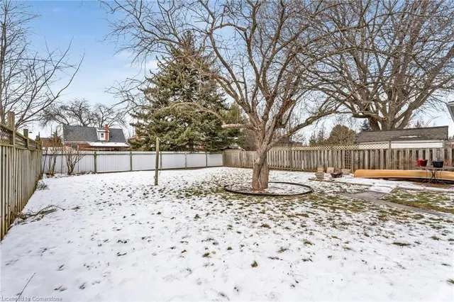 Additional image 38 of 59 Mountain Ave