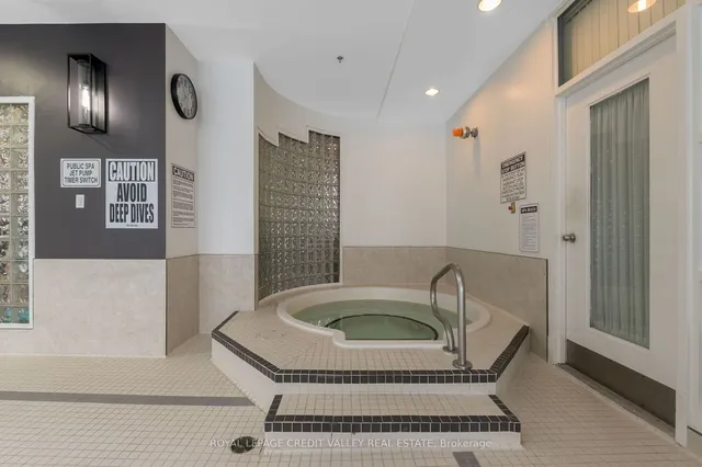 Additional image 34 of 25 Trailwood Dr Unit 303