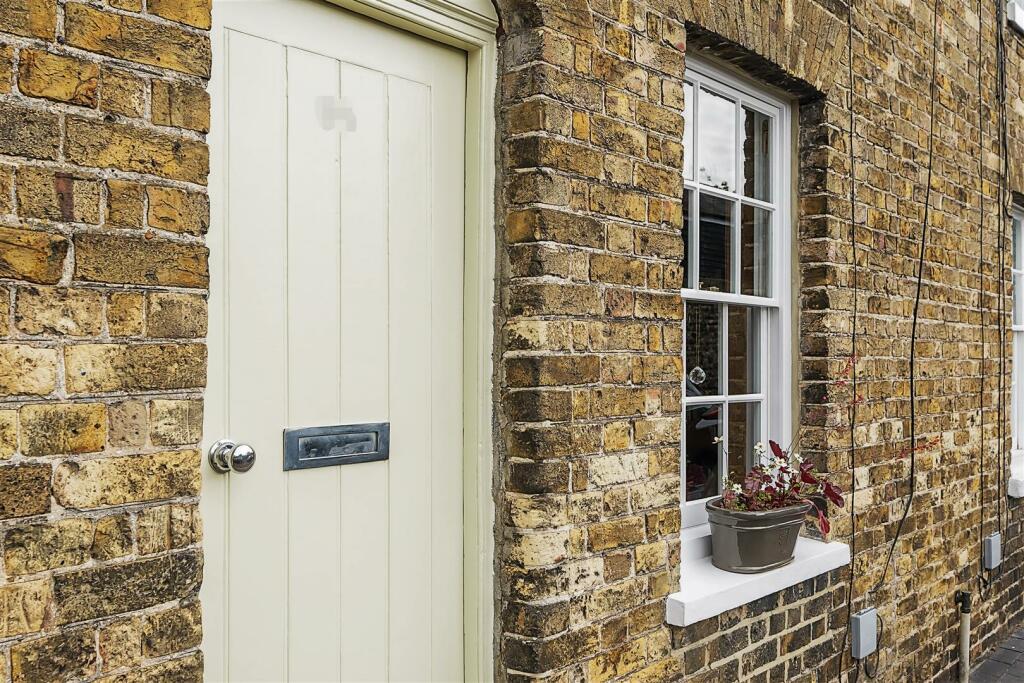 Additional image 19 of Paradise Row, Sandwich