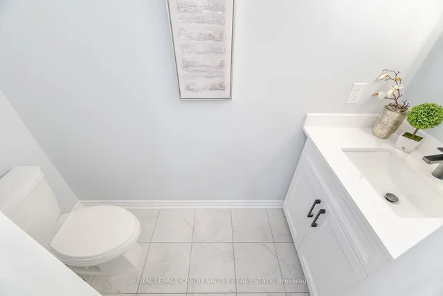 Additional image 27 of 114 Whitlock Ave