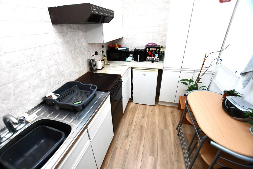 Additional image 3 of Bletchingley Close, Thornton Heath