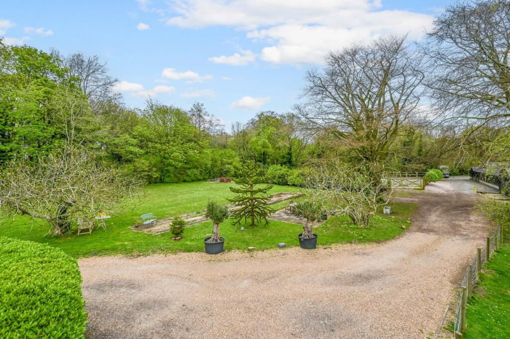 Additional image 40 of Pilgrims Cottages, Roman Road, West Studdal, Kent, CT15