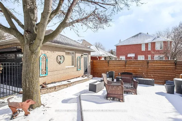 Additional image 37 of 353 Canyon Cres