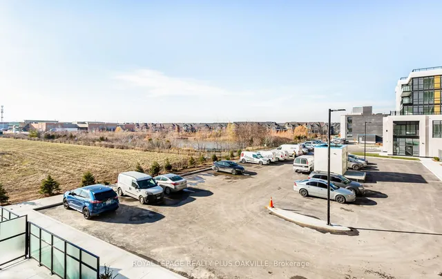 Additional image 38 of 405 Dundas St Unit 238