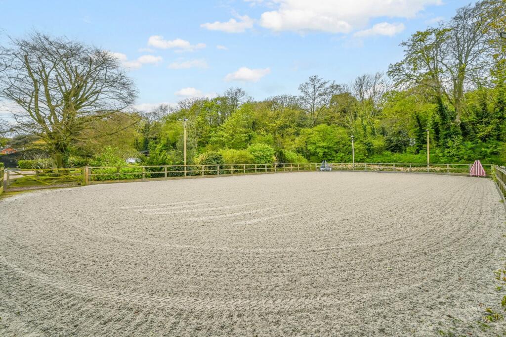 Additional image 20 of Pilgrims Cottages, Roman Road, West Studdal, Kent, CT15