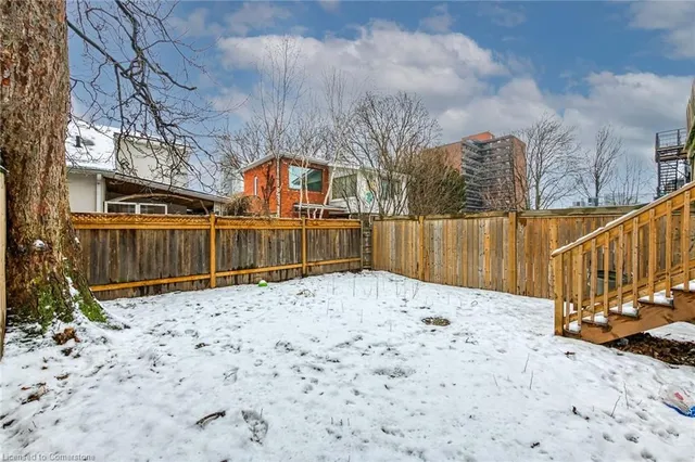 Additional image 50 of 76 Wellington St N/S St