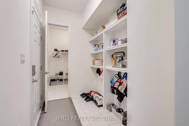 Additional image 23 of 692 Kennedy Circ