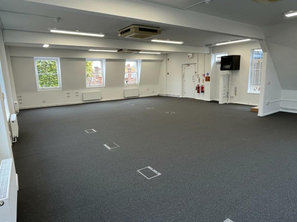 Additional image 4 of 81-82 Castle Street, Canterbury