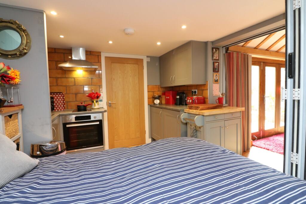 Additional image 25 of Loop Street, Sandwich