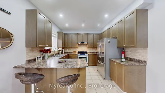 Additional image 11 of 33 Windflower Rd