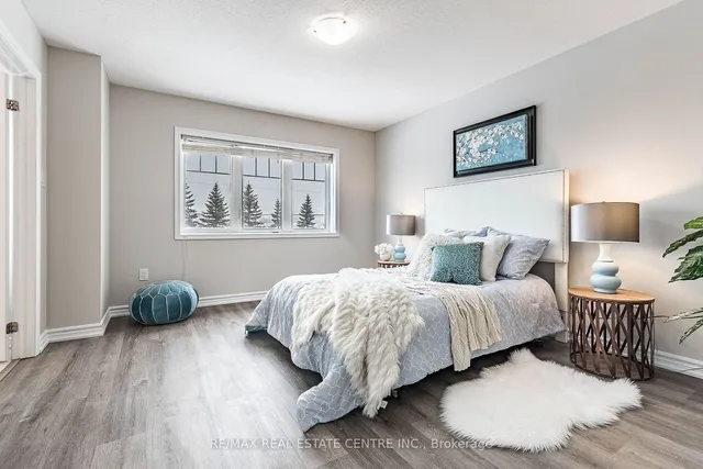 Additional image 35 of 10 Utter Pl