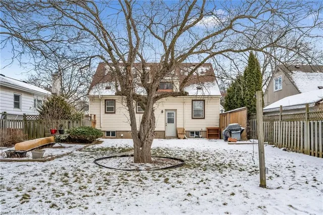 Additional image 40 of 59 Mountain Ave