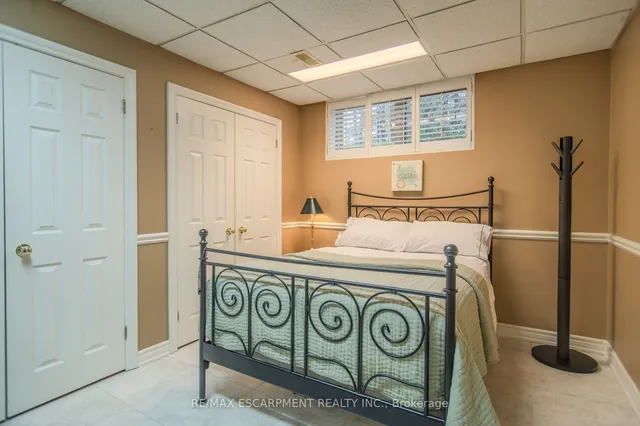 Additional image 34 of 56 Cameo St