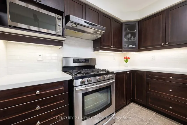 Additional image 10 of 890 Brassard Circ