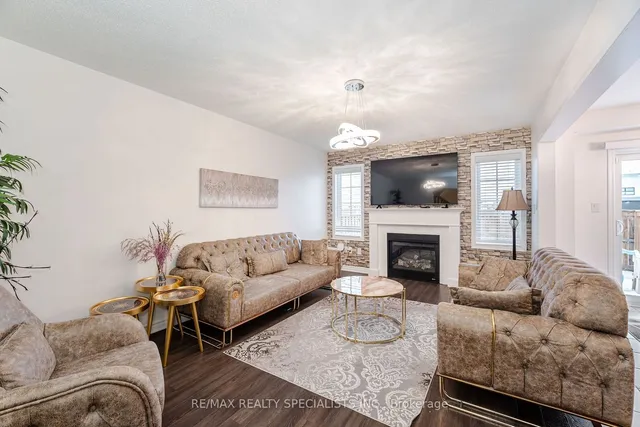 Additional image 4 of 1158 Duignan Cres