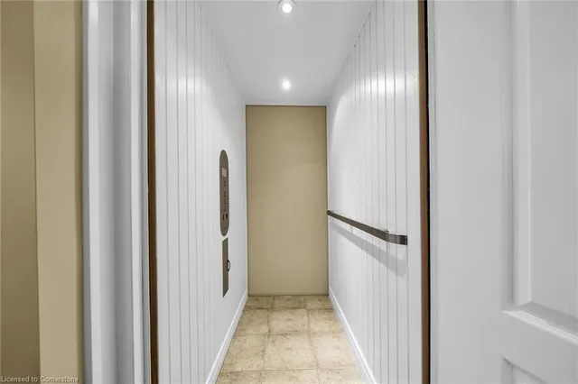 Additional image 22 of 61 Cloverleaf Dr Unit 2