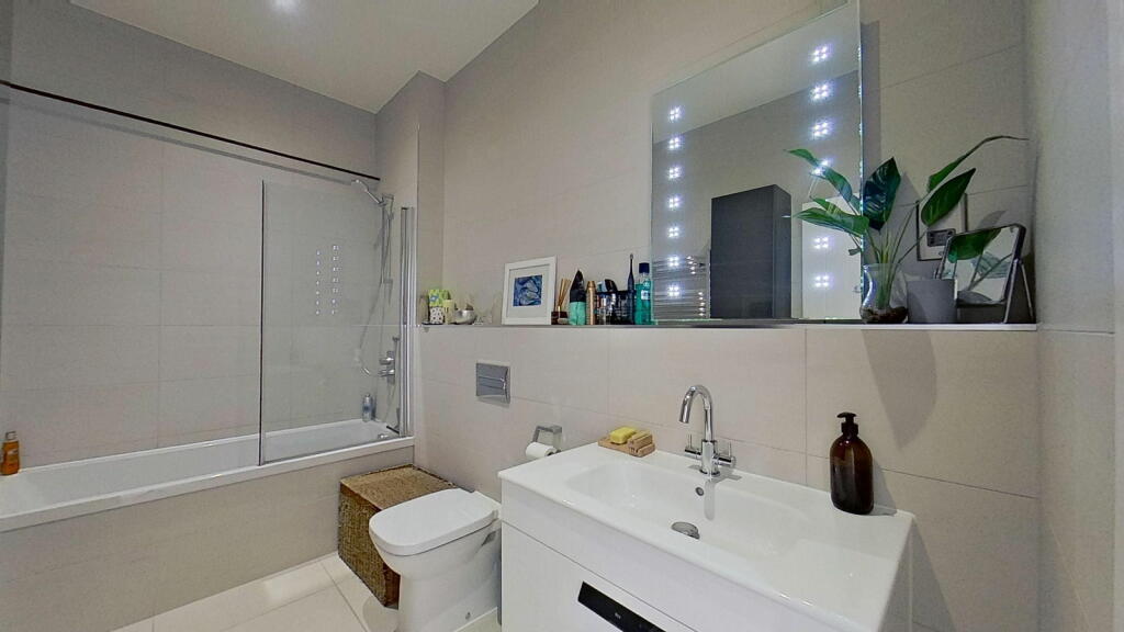 Additional image 13 of Woodnesborough, Sandwich, Kent, CT13 0FR