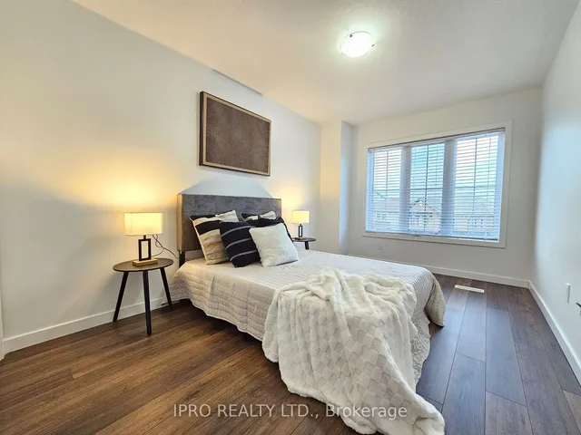 Additional image 20 of 128 Crafter Cres