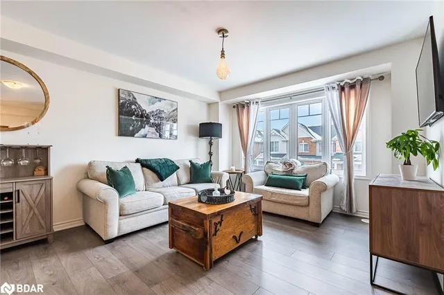 Additional image 5 of 1141 Duignan Crescent Cres