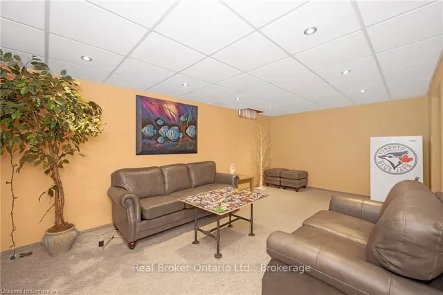 Additional image 22 of 533 Hayward Cres