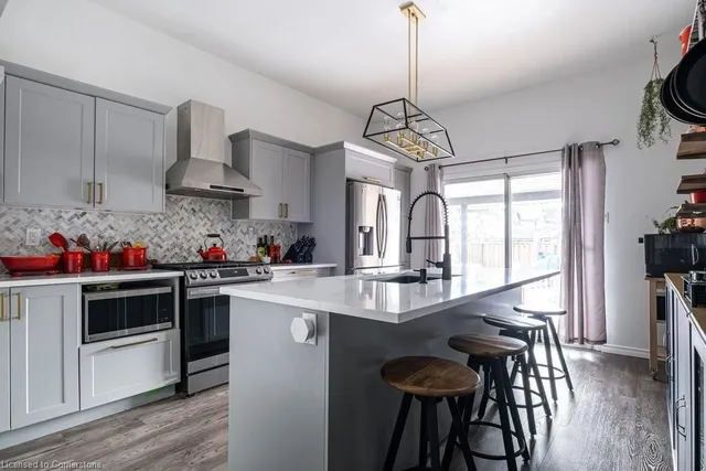 Additional image 12 of 134 Robert St