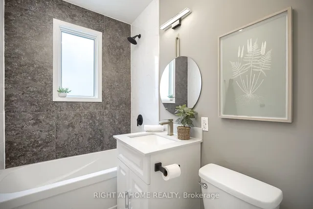 Additional image 32 of 108 King St