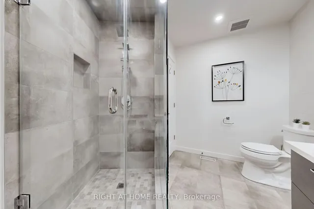 Additional image 24 of 400 Bloor St Unit 6