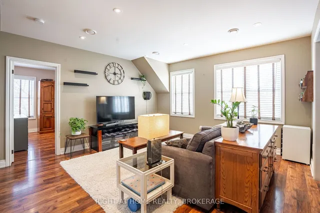 Additional image 4 of 6 32nd St