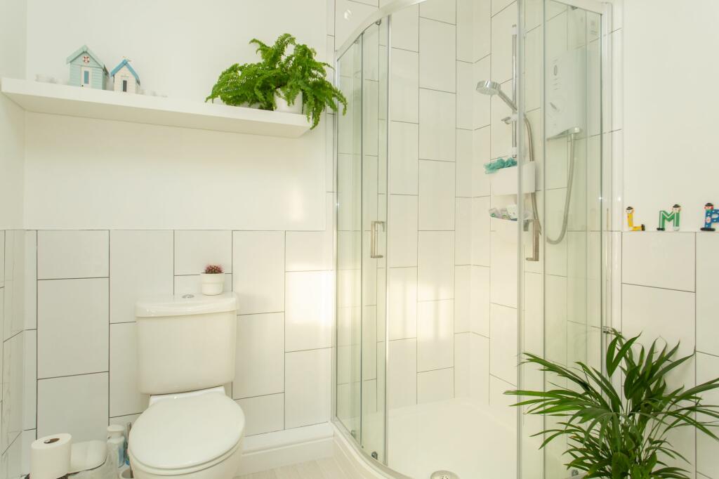 Additional image 16 of Dover Road, Guston, CT15