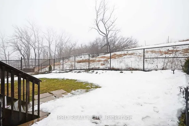 Additional image 31 of 128 Crafter Cres