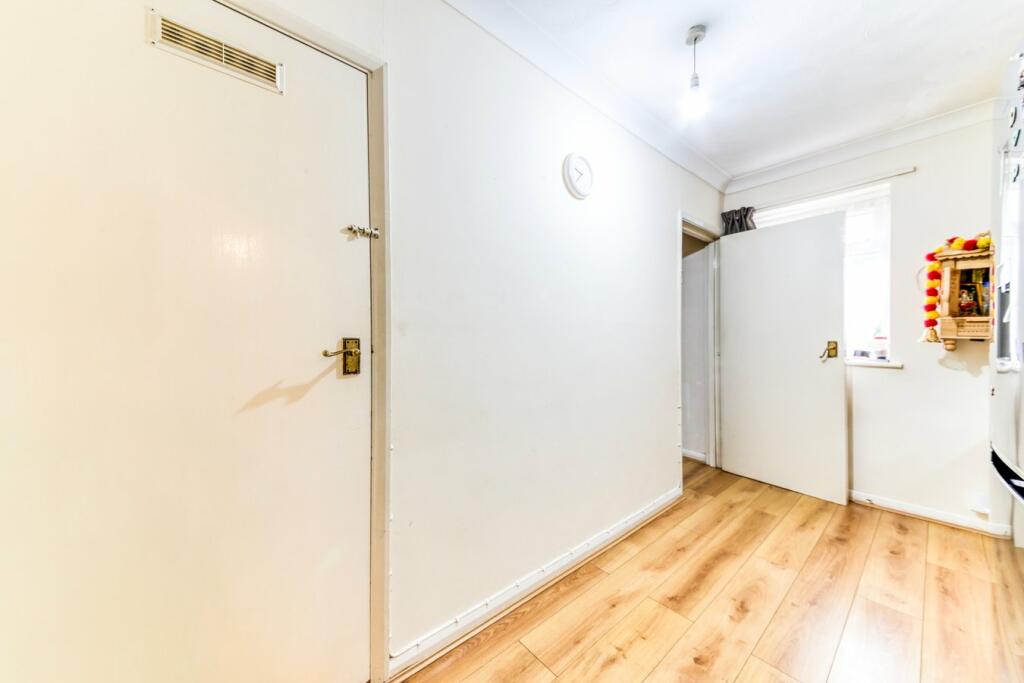 Additional image 7 of Galpins Road, Thornton Heath, CR7