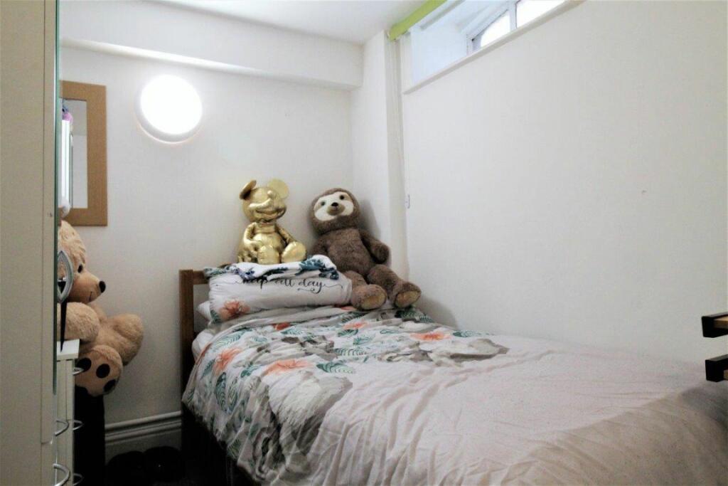 Additional image 6 of 4a Holters Mews, Canterbury Ref - 223