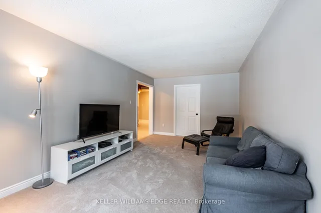 Additional image 9 of 67 Laurendale Ave