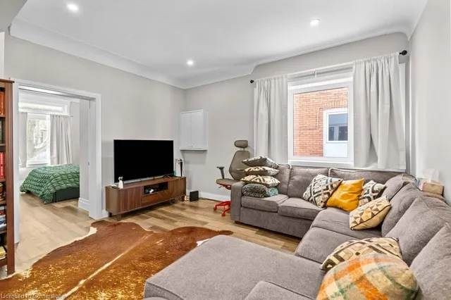 Additional image 42 of 20 Holton Ave