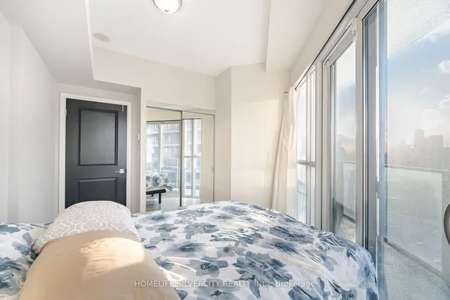 Additional image 20 of 60 Absolute Ave Unit 1805