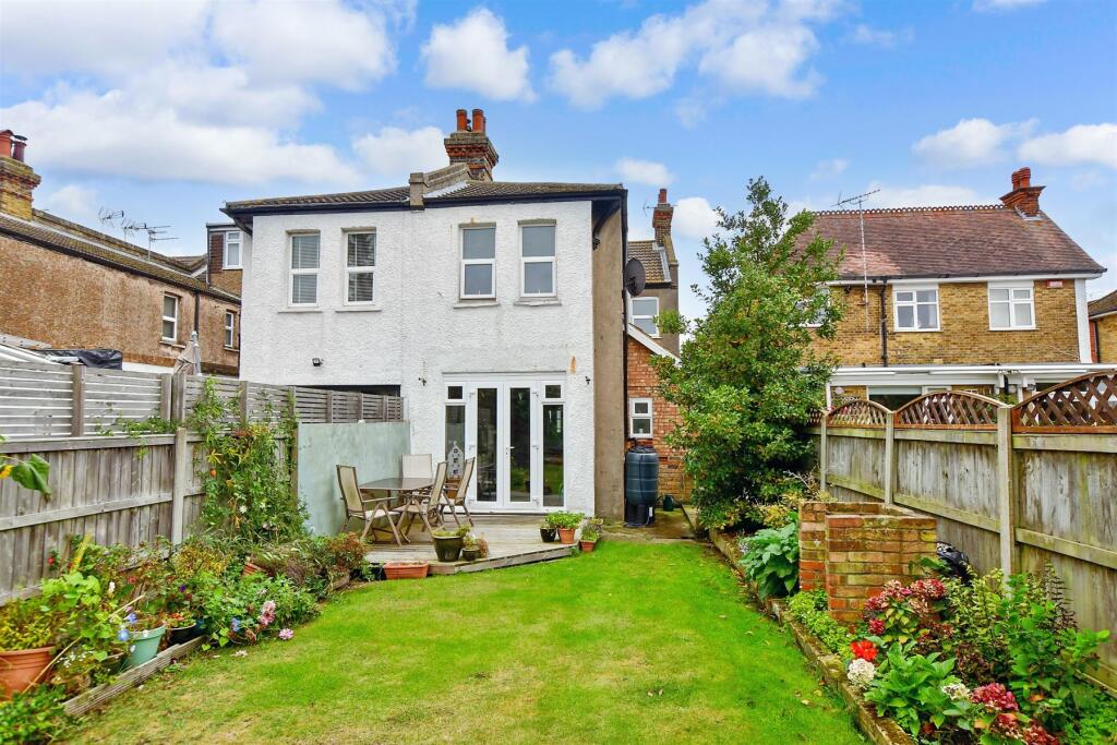 Additional image 5 of Swinburne Avenue, Broadstairs, Kent