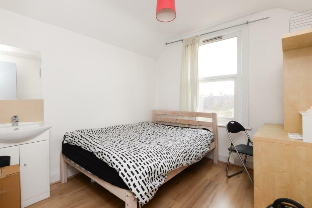 Additional image 6 of Gordon Road, CANTERBURY